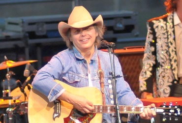 Dwight Yoakam